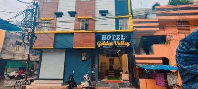 Hotel Golden Valley