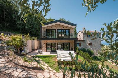 Podere Sabaina, Private Villa mit Pool, Seeblick und 3 Wohneinheiten zur Alleinnutzung