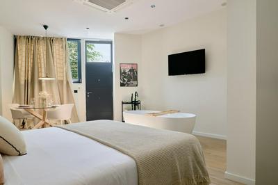 Romantic Apartment N2 Oceanografico Virkin Suites