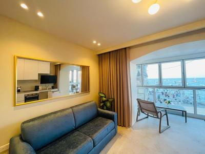 Electra Residence - Luxury Central Beach View Studio Apartment