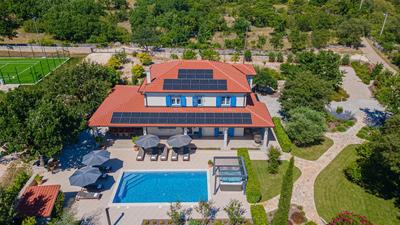 Villa Romansa Miljevci near Krka National Park