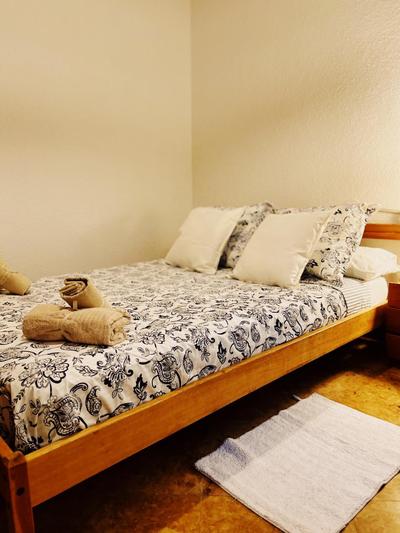 Pau - Room in shared apartment Euroviajeros