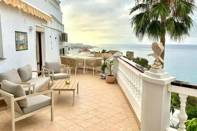 Fantastic Sea Views Sun Lounge