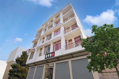 Hotel O Indira