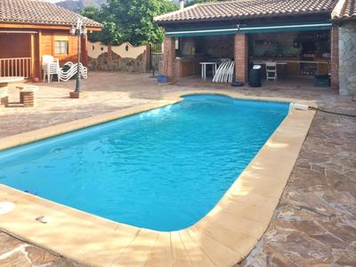 Spacious villa with pool in Coín: 300 m², mountain view