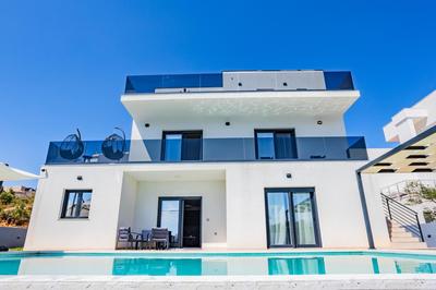 Villa Shark Maslenica