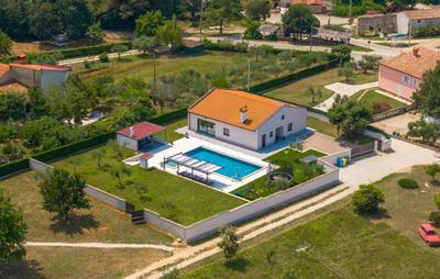Beautiful Villa Dolores with pool in Vrsar
