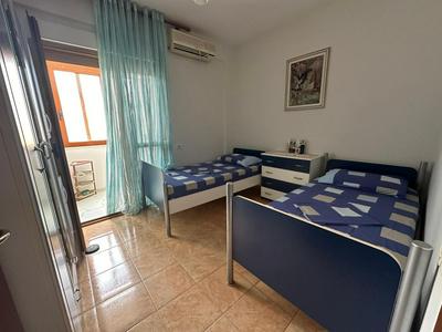 Cozy Room For Rent Near Beach