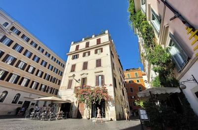 Monti