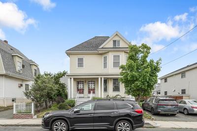 Charming New England style apartment 6 miles to downtown Boston, 4 miles to Logan airport