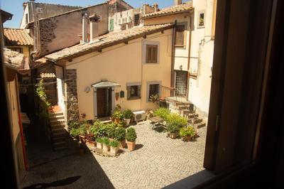 Finestra Sul Borgo