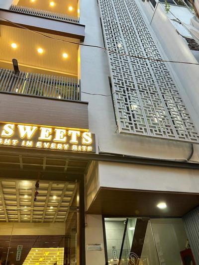 Sah Sweets
