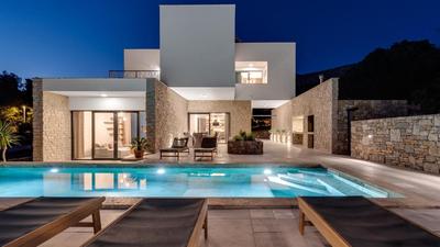 Villa Praska with private 28,5 sqm pool, 3 en-suite bedrooms, Sauna, 1km to Beach