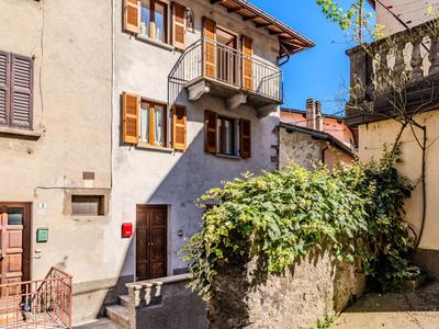 Holiday Home A Casa di Lale by Interhome