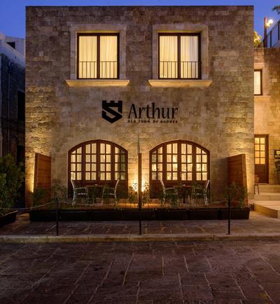 Arthur Suites in Old Town