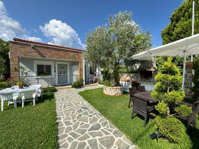 Violeta Apartments