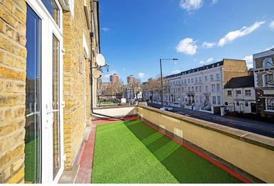 Bright & Cozy Hammersmith Flat with Terrace