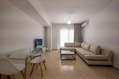 Meri's Apartments 1