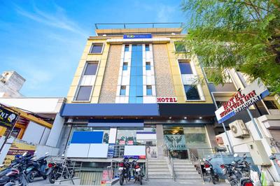 FabHotel Signature Inn