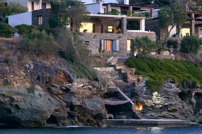 Seafront villa with private dock on the sea