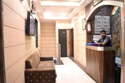 Smooth Checkin By Hotel Kamal