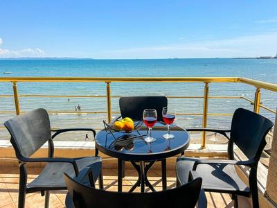 Oceanfront Oasis 770