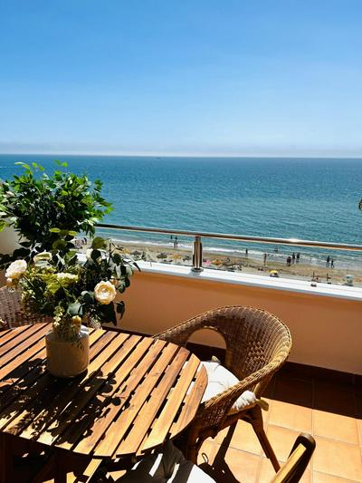 Apartamento La Roca Torremolinos frente al Mar Sinese Design Homes