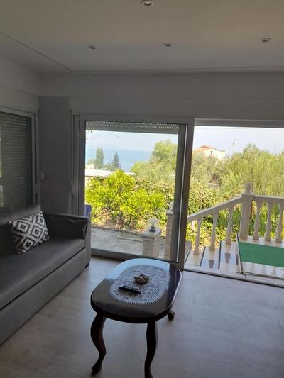 Biku Guesthouse on the hill