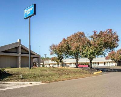 Rodeway Inn & Suites Brookhaven