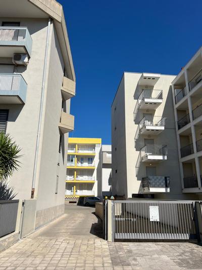 Dominus Luxury Apartment