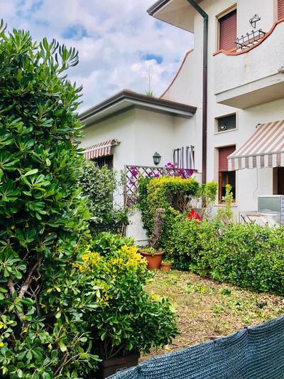 Casa due giardini