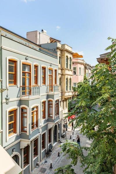 Beautiful Bright Cool Modern 1BD Balat Loft! #329