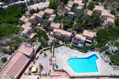 Holiday house with balcony, Costa Paradiso