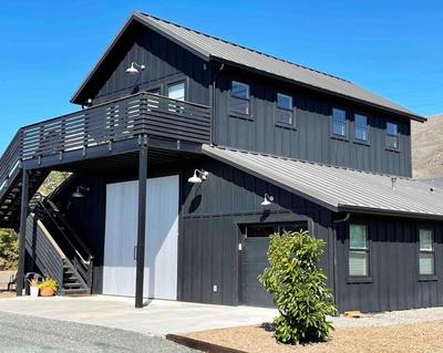 Black Barn Ranch Hill Views Downtown Close
