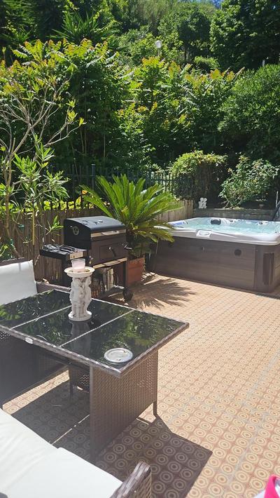 Rapallo 2-Bed Apt Sleeps 5 with Hot Tub
