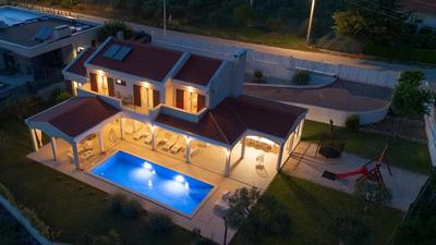 Villa Olivia - Peaceful Family Paradise Near Beach