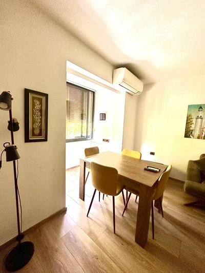 Gilbert's Bright & Cozy apartment near City Center