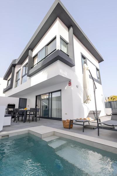 Villas Divela, Ocean View, Private & Heated Pool