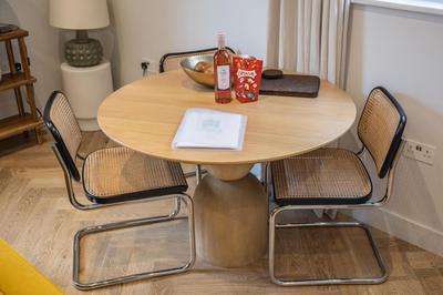 Modern, stylish newly refurbished 2nd floor apartment in Fitzrovia