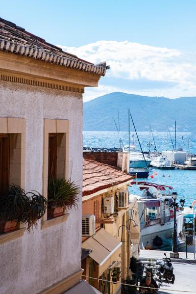 Wood and Stone Town Ηouse