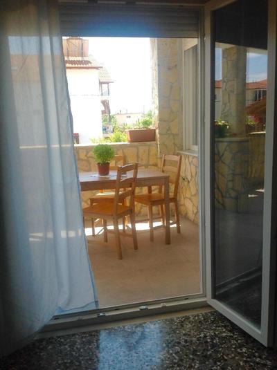 Schönes 47qm großes Familienapartment im 1sten OG mit zwei Schlafzimmern, DuscheWC, Küche und großen Balkon!