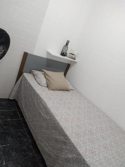 Hostel da Maisa Quarto casal com ar condicionado e banheiro compartilhado