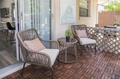 Coastal Farmhouse with mini Golf, Private Beach &Spa