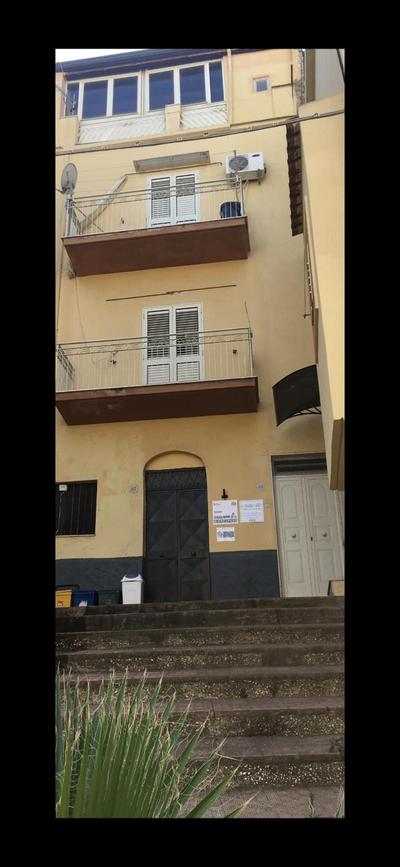 La sKALunATa-Borgo di Kalat-Affitti brevi per uso turistico