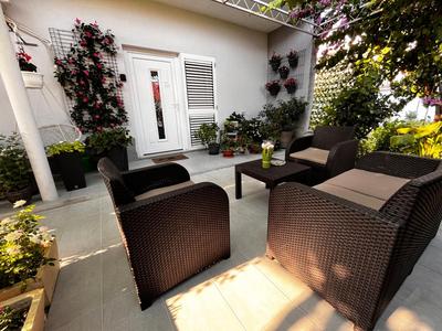 Green Garden apartment