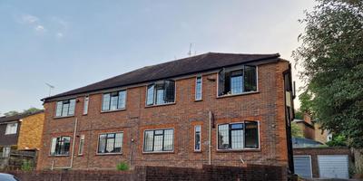 Millmead Apartment in central Guildford with parking