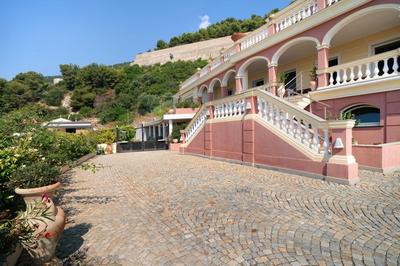 Villa Caroleo
