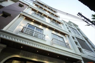 Sri Shyam Villas Near Kashi Vishwanath Temple