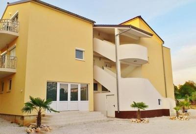 Appartement in Funtana mit Grill - b55672