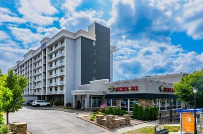 Holiday Inn Niagara Falls State Park Entry by IHG